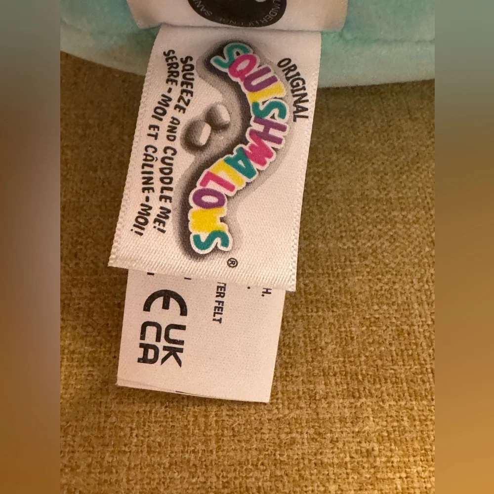 ❌SOLD❌ Hello Kitty 8” Squishmallow with Partially-torn Tag - Picture 6 of 7